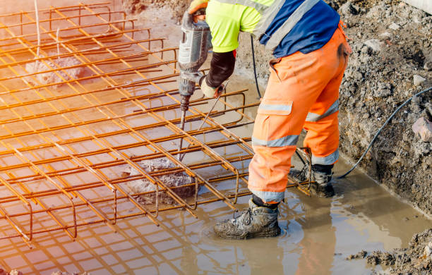 Best Custom Concrete Contractor  in Breaux Bridge, LA